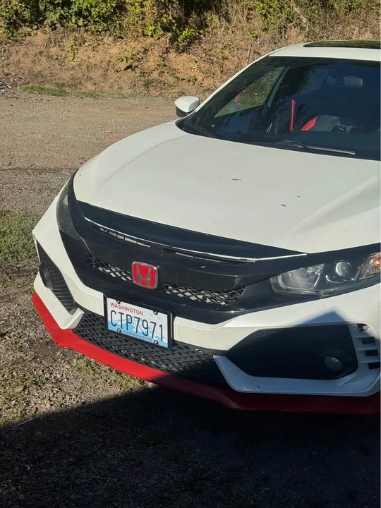 2017 Honda Civic 10th Gen - Image 3 of 9