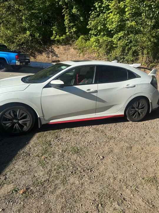 2017 Honda Civic 10th Gen - Image 7 of 9