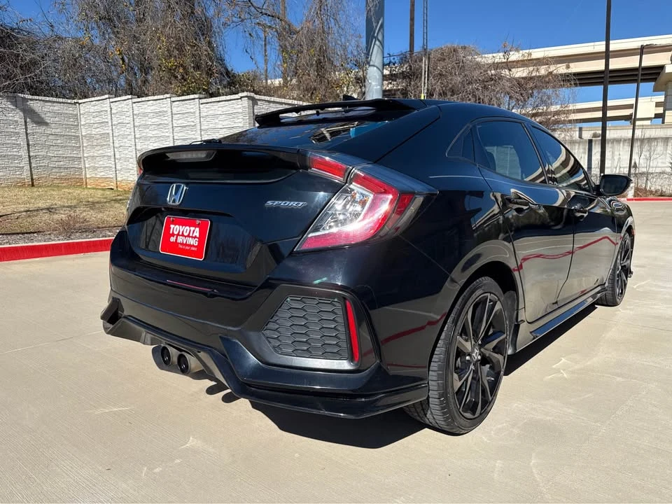 2017 Honda Civic 10th Gen - Image 5 of 16
