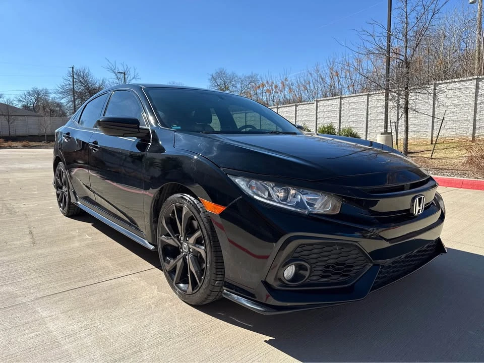 2017 Honda Civic 10th Gen - Image 3 of 16