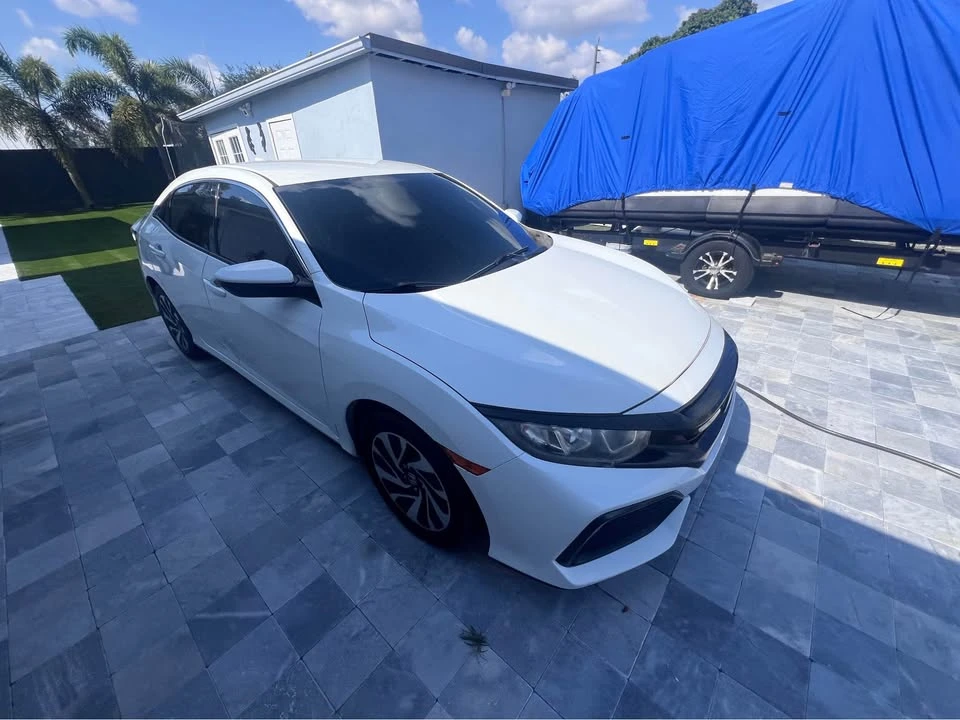 2017 Honda Civic 10th Gen - Image 3 of 9