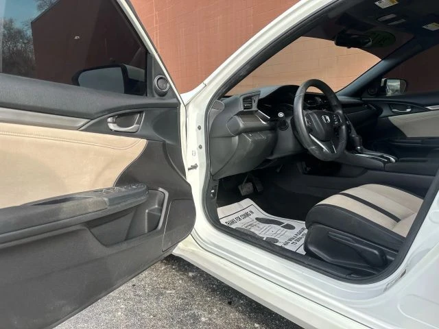 2017 Honda Civic 10th Gen - Image 10 of 21