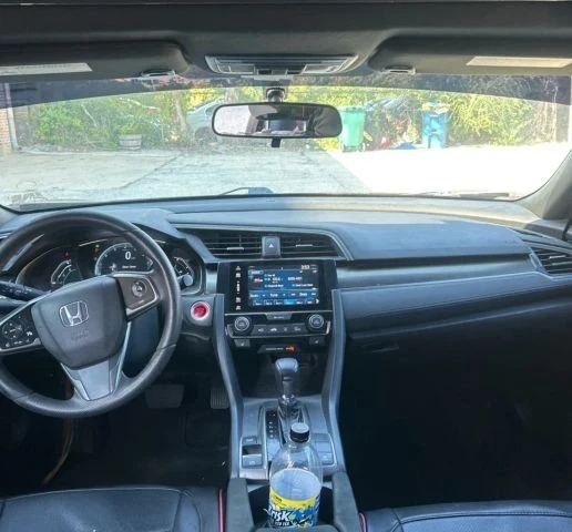 2017 Honda Civic 10th Gen - Image 10 of 15