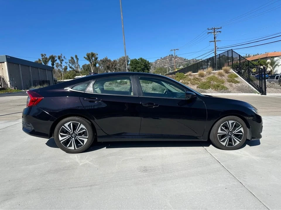 2017 Honda Civic 10th Gen - Image 2 of 12