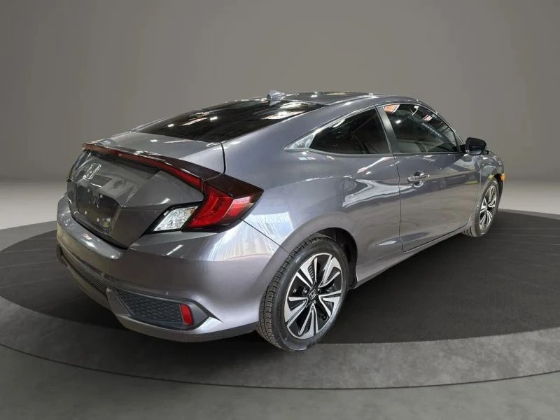 2017 Honda Civic 10th Gen - Image 5 of 12