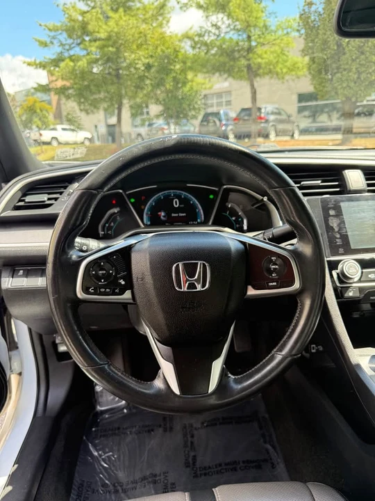 2017 Honda Civic 10th Gen - Image 19 of 20