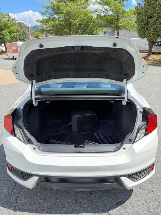 2017 Honda Civic 10th Gen - Image 10 of 20