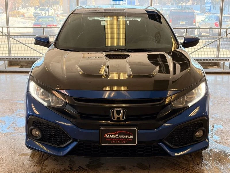2017 Honda Civic 10th Gen - Image 5 of 12