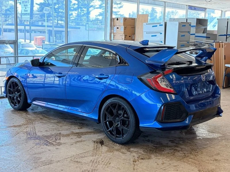 2017 Honda Civic 10th Gen - Image 9 of 12