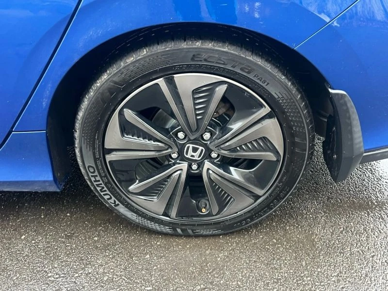 2017 Honda Civic 10th Gen - Image 10 of 12