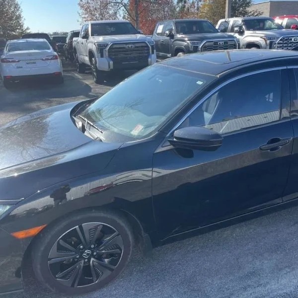 2017 Honda Civic 10th Gen - Image 2 of 12