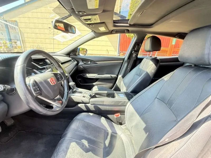 2017 Honda Civic 10th Gen - Image 10 of 12