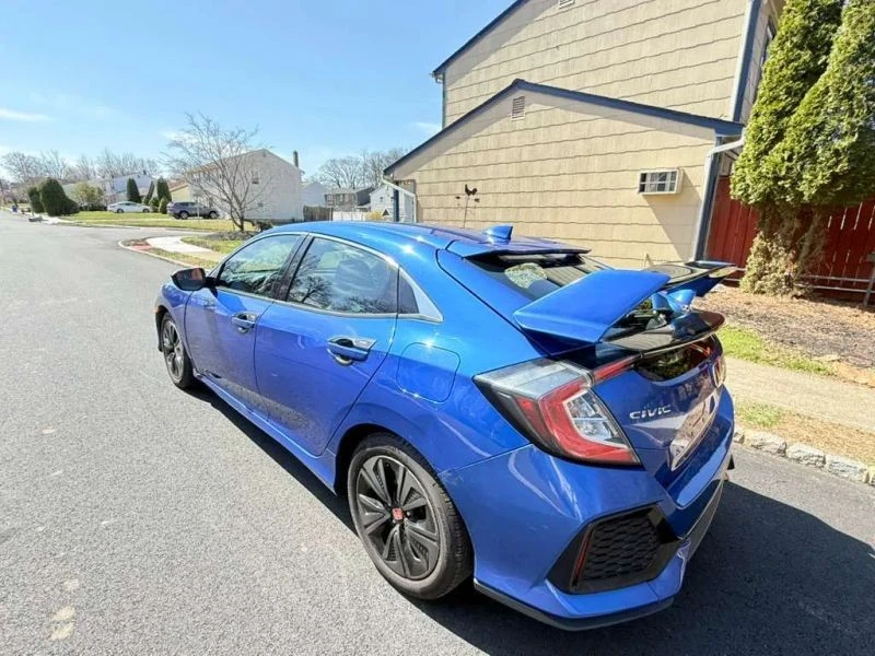 2017 Honda Civic 10th Gen - Image 7 of 12