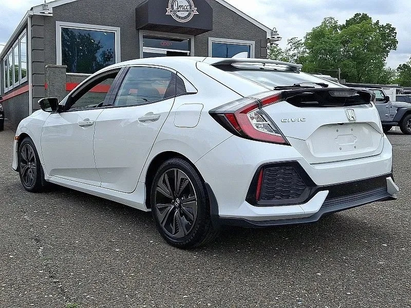 2017 Honda Civic 10th Gen - Image 5 of 12