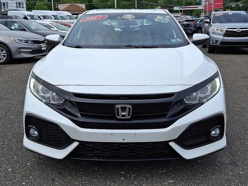 2017 Honda Civic 10th Gen - Image 3 of 12