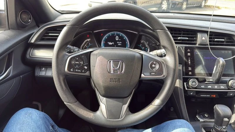 2017 Honda Civic 10th Gen - Image 10 of 12