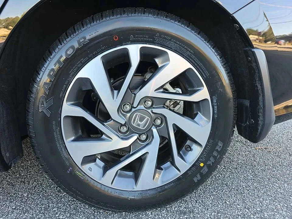 2017 Honda Civic 10th Gen - Image 9 of 18