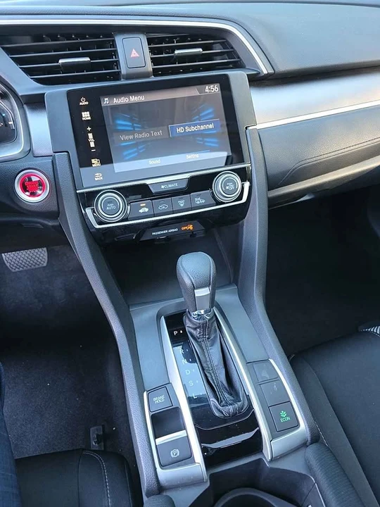 2017 Honda Civic 10th Gen - Image 15 of 18