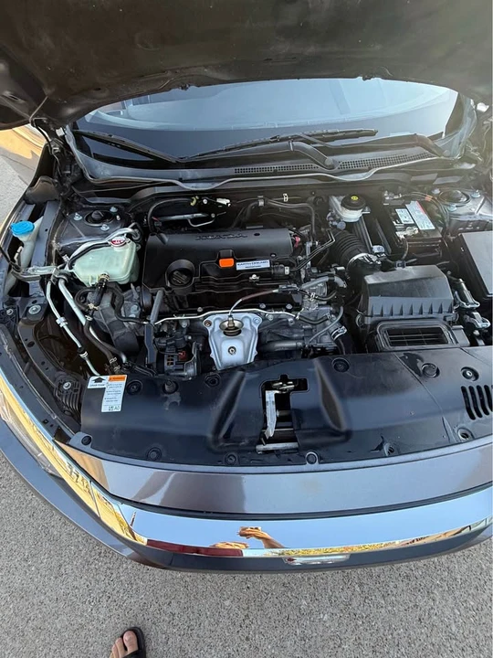 2017 Honda Civic 10th Gen - Image 9 of 15