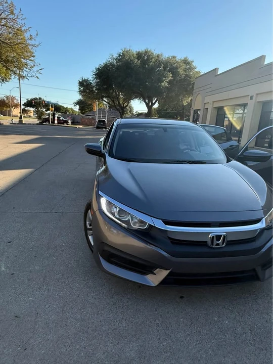 2017 Honda Civic 10th Gen - Image 12 of 15