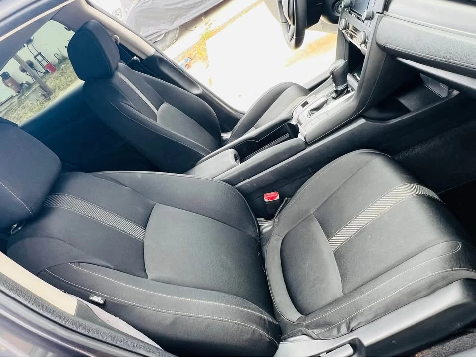 2017 Honda Civic 10th Gen - Image 9 of 15