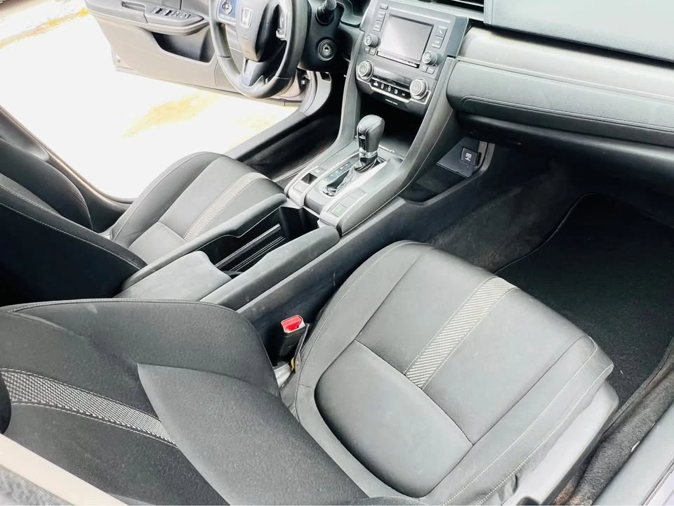 2017 Honda Civic 10th Gen - Image 7 of 15
