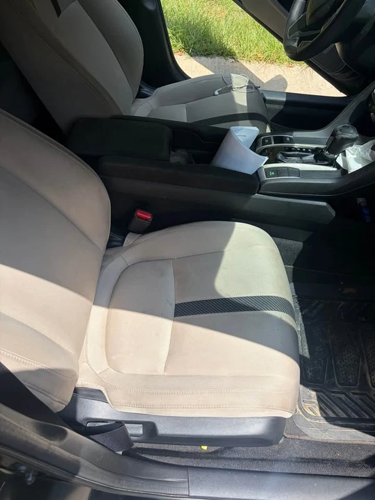 2017 Honda Civic 10th Gen - Image 4 of 8