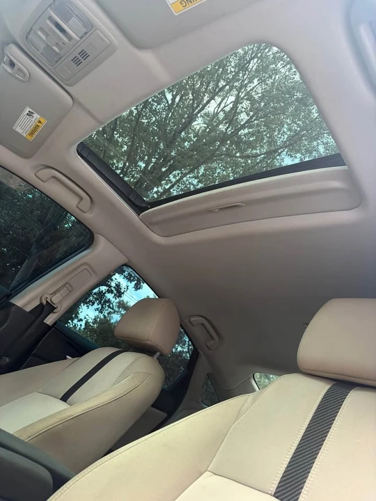 2017 Honda Civic 10th Gen - Image 5 of 8