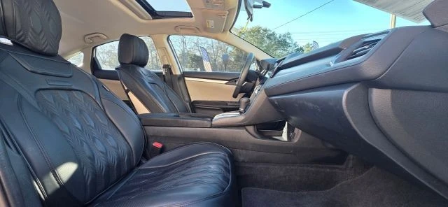 2017 Honda Civic 10th Gen - Image 15 of 21