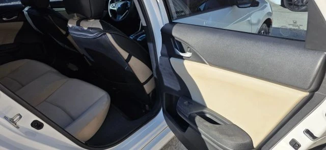 2017 Honda Civic 10th Gen - Image 17 of 21