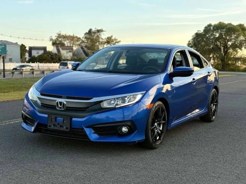 2017 Honda Civic 10th Gen - Image 4 of 12