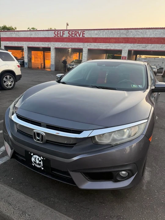 2017 Honda Civic 10th Gen - Image 2 of 6