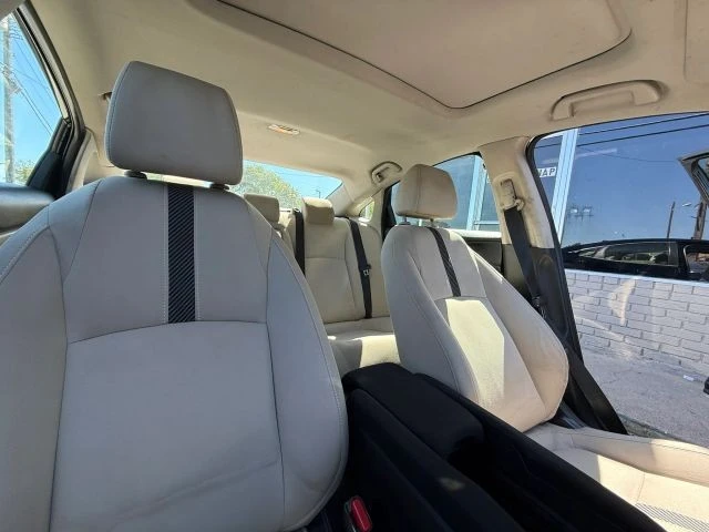 2017 Honda Civic 10th Gen - Image 11 of 13