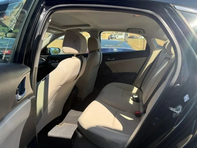 2017 Honda Civic 10th Gen - Image 7 of 13