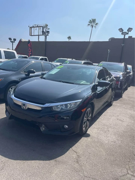 2017 Honda Civic 10th Gen - Image 3 of 3