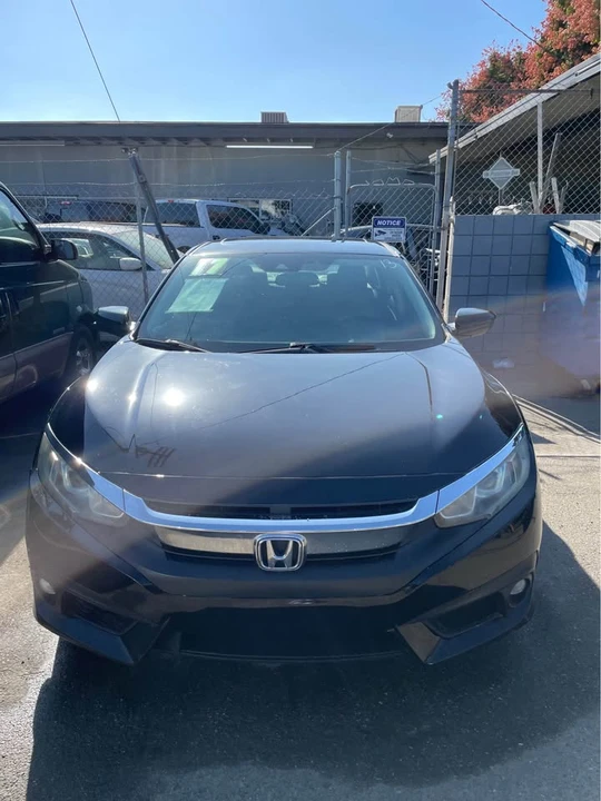 2017 Honda Civic 10th Gen - Image 3 of 3