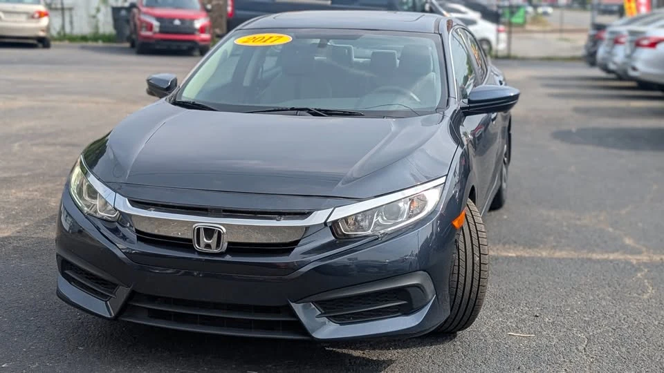 2017 Honda Civic 10th Gen - Image 4 of 15
