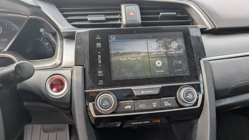 2017 Honda Civic 10th Gen - Image 12 of 15