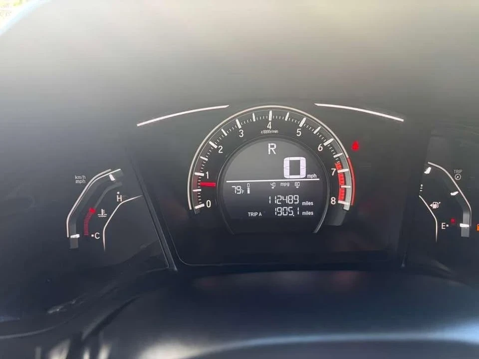 2017 Honda Civic 10th Gen - Image 6 of 7