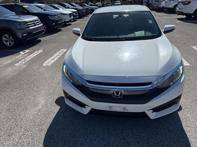 2017 Honda Civic 10th Gen - Image 10 of 14