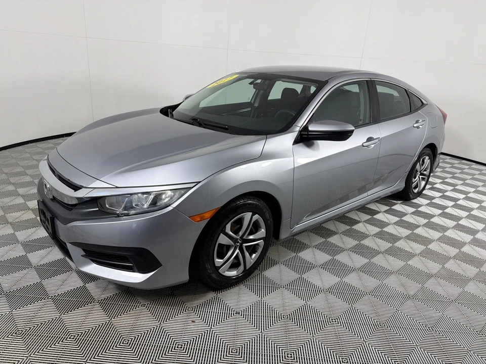 2017 Honda Civic 10th Gen - Image 7 of 24