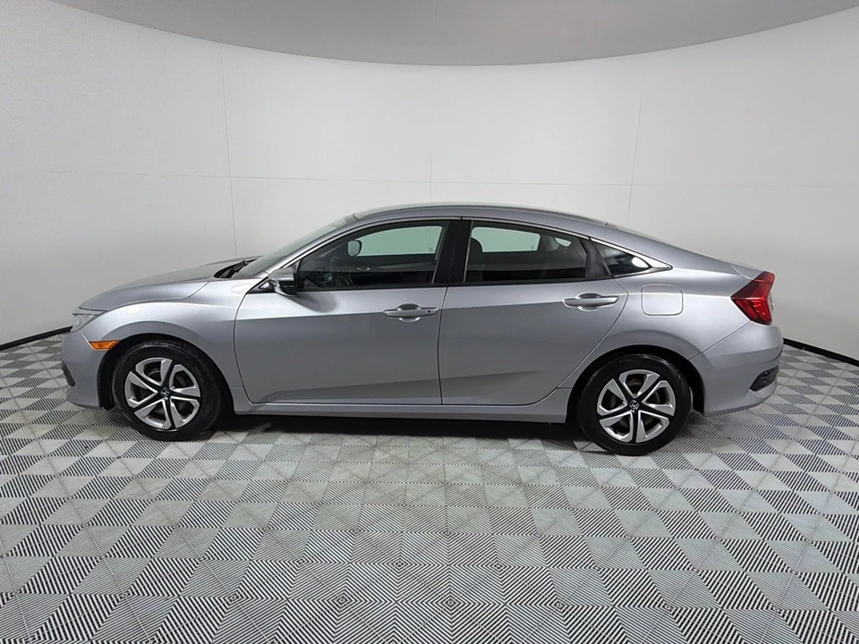 2017 Honda Civic 10th Gen - Image 6 of 24