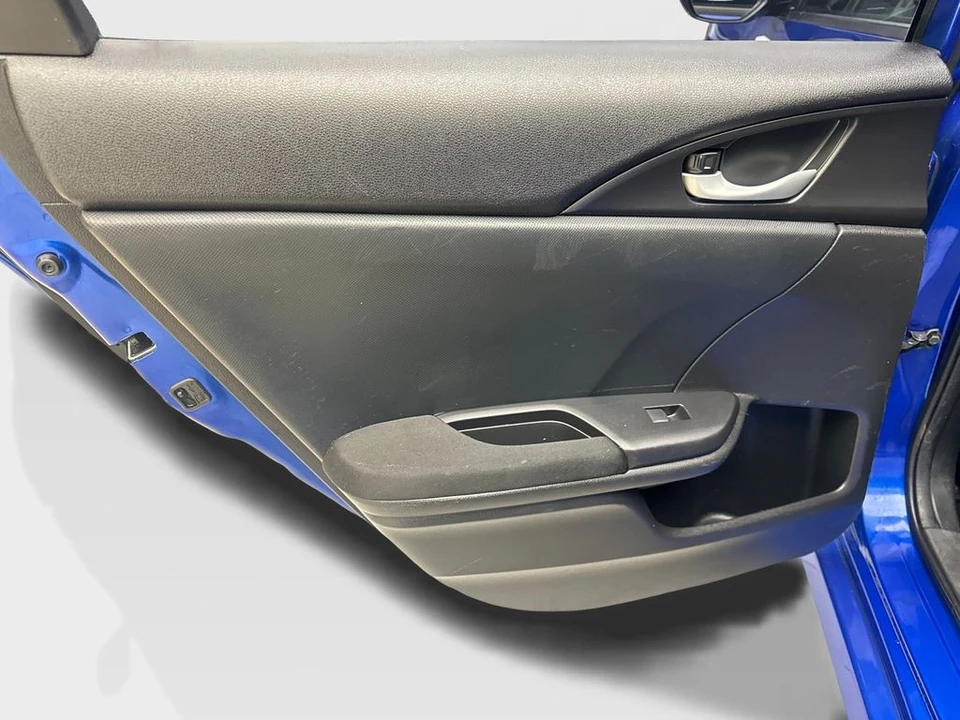 2017 Honda Civic 10th Gen - Image 25 of 31