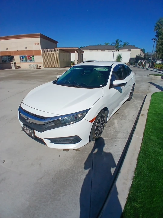 2017 Honda Civic 10th Gen - Image 8 of 20