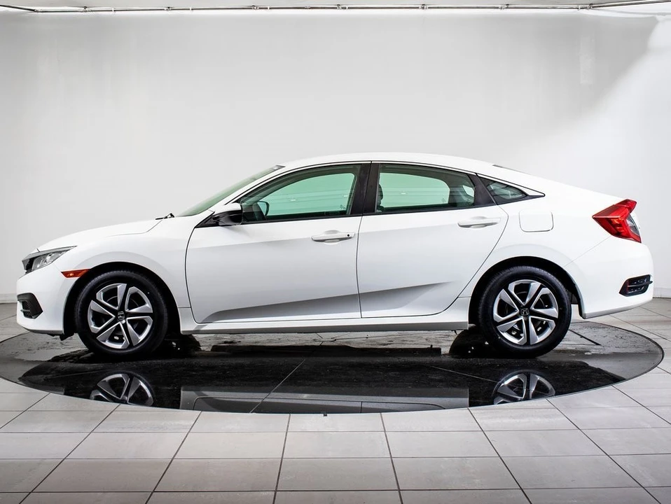 2017 Honda Civic 10th Gen - Image 12 of 21