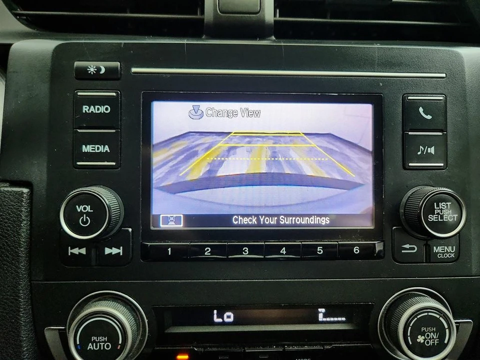 2017 Honda Civic 10th Gen - Image 18 of 31