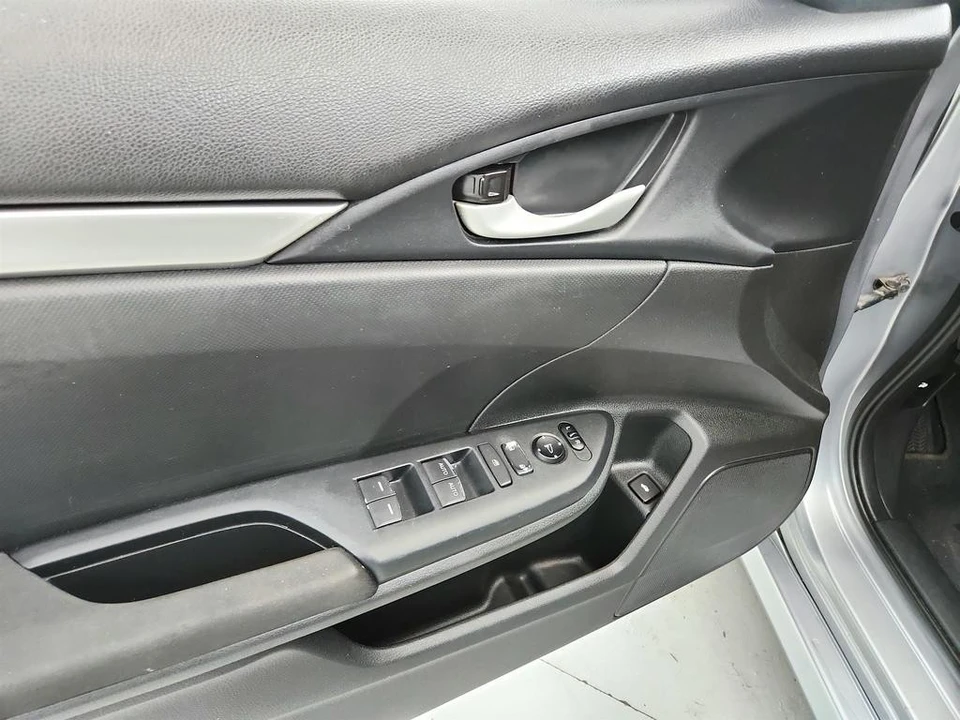 2017 Honda Civic 10th Gen - Image 20 of 31