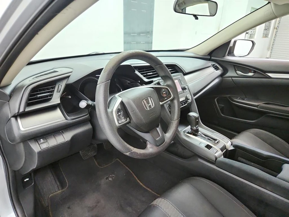 2017 Honda Civic 10th Gen - Image 13 of 31