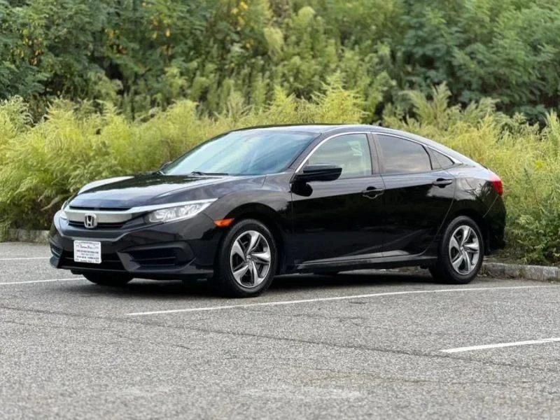 2017 Honda Civic 10th Gen - Image 4 of 12