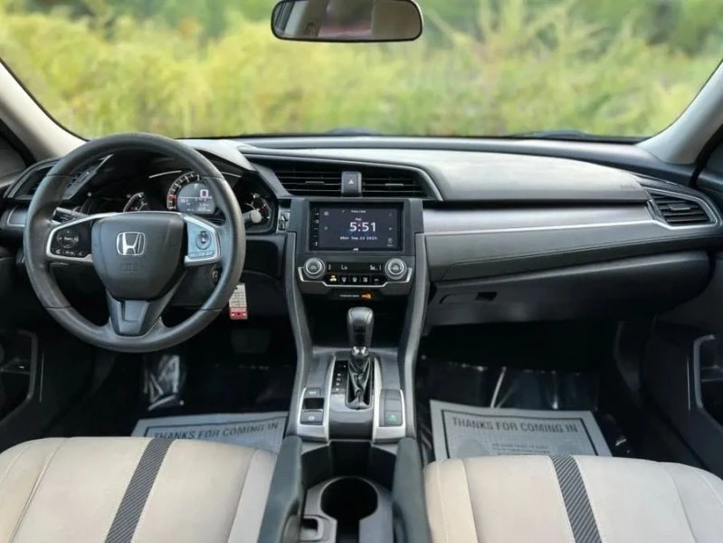 2017 Honda Civic 10th Gen - Image 10 of 12
